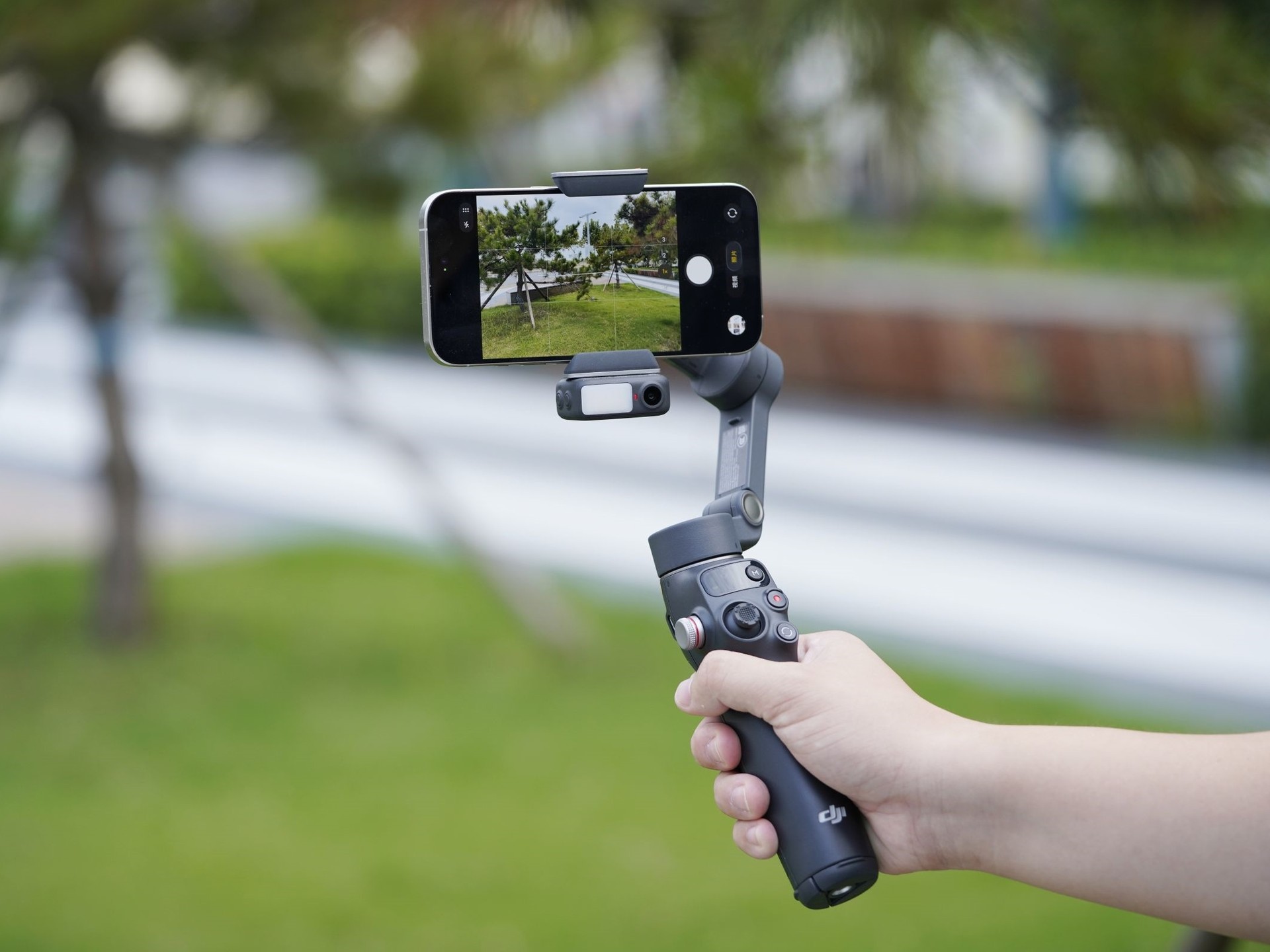 DJI OSMO MOBILE 8
